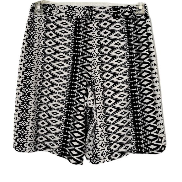 New Directions Shorts Women S Black White Aztec Geometric Jersey Comfy Stretch - Picture 2 of 10